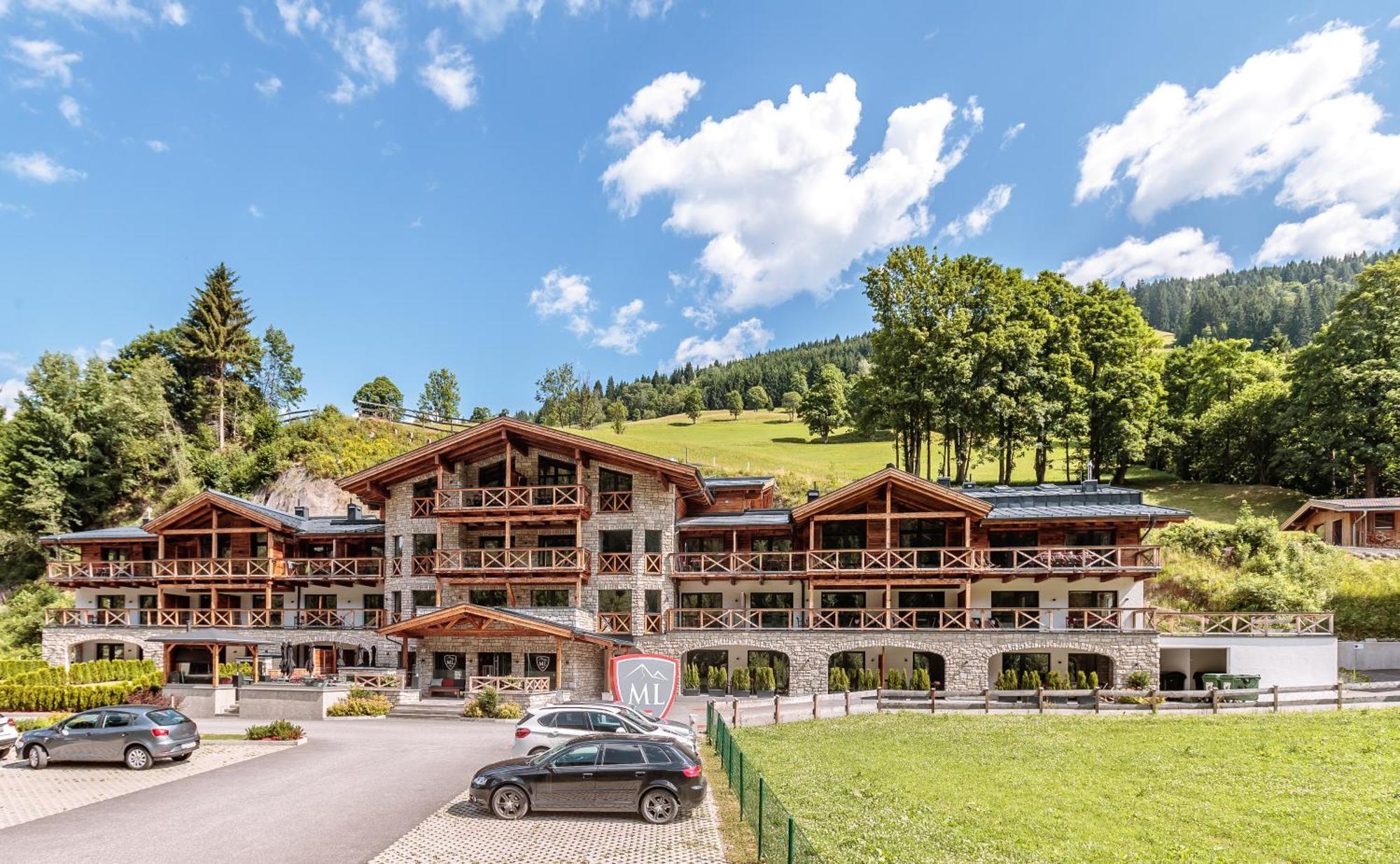 Avenida Mountain Lodges Saalbach Exterior foto